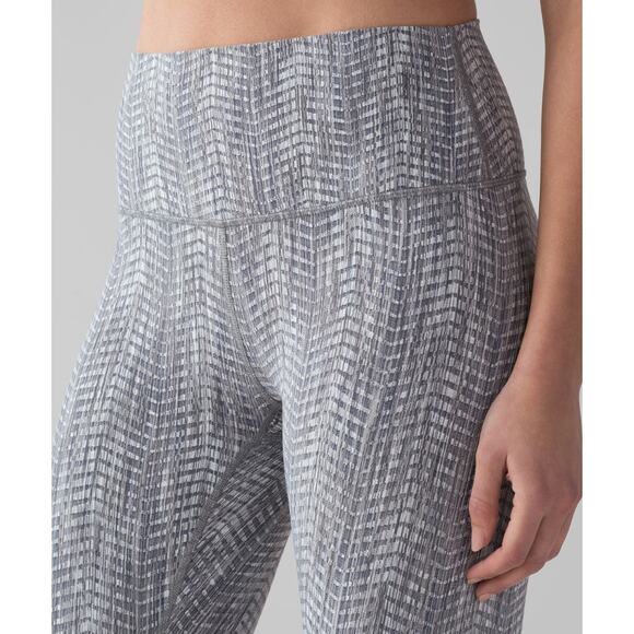 Lululemon Wunder Under Luon Jacquard Gray Legging GYm Barre Class Pilates Easy - Picture 3 of 8